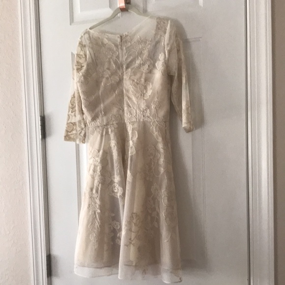 Beautiful party dress - Picture 4 of 4